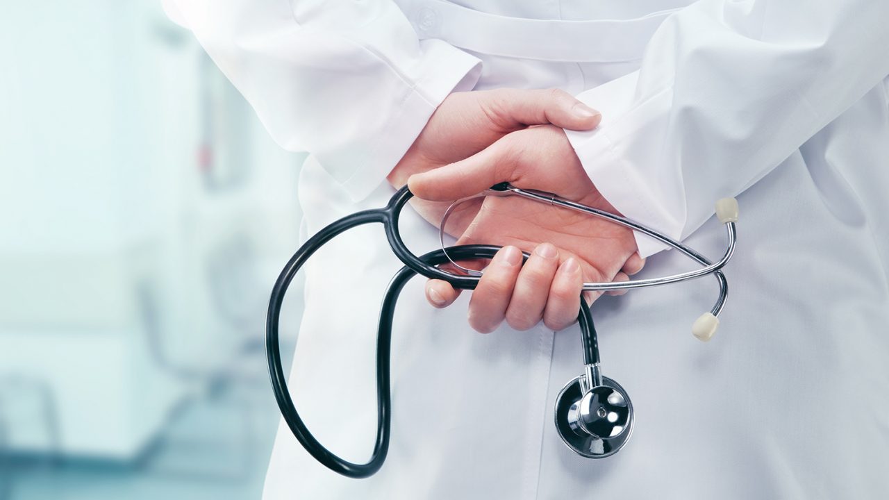 Ειδικότητα: Ικανοποιημένοι οι «αριστεροί» γιατροί για την απόσυρση του βαθμού