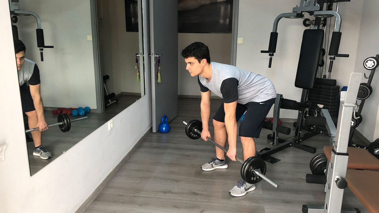 Workout: Ασκήσεις ενδυνάμωσης με μπάρα