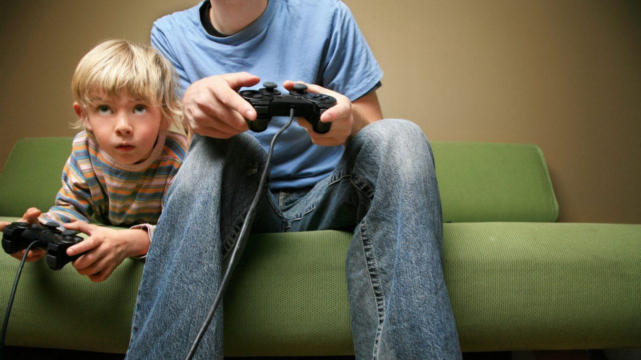 Τα ηλεκτρονικά παιχνίδια δεν επηρεάζουν την κοινωνική ανάπτυξη των αγοριών