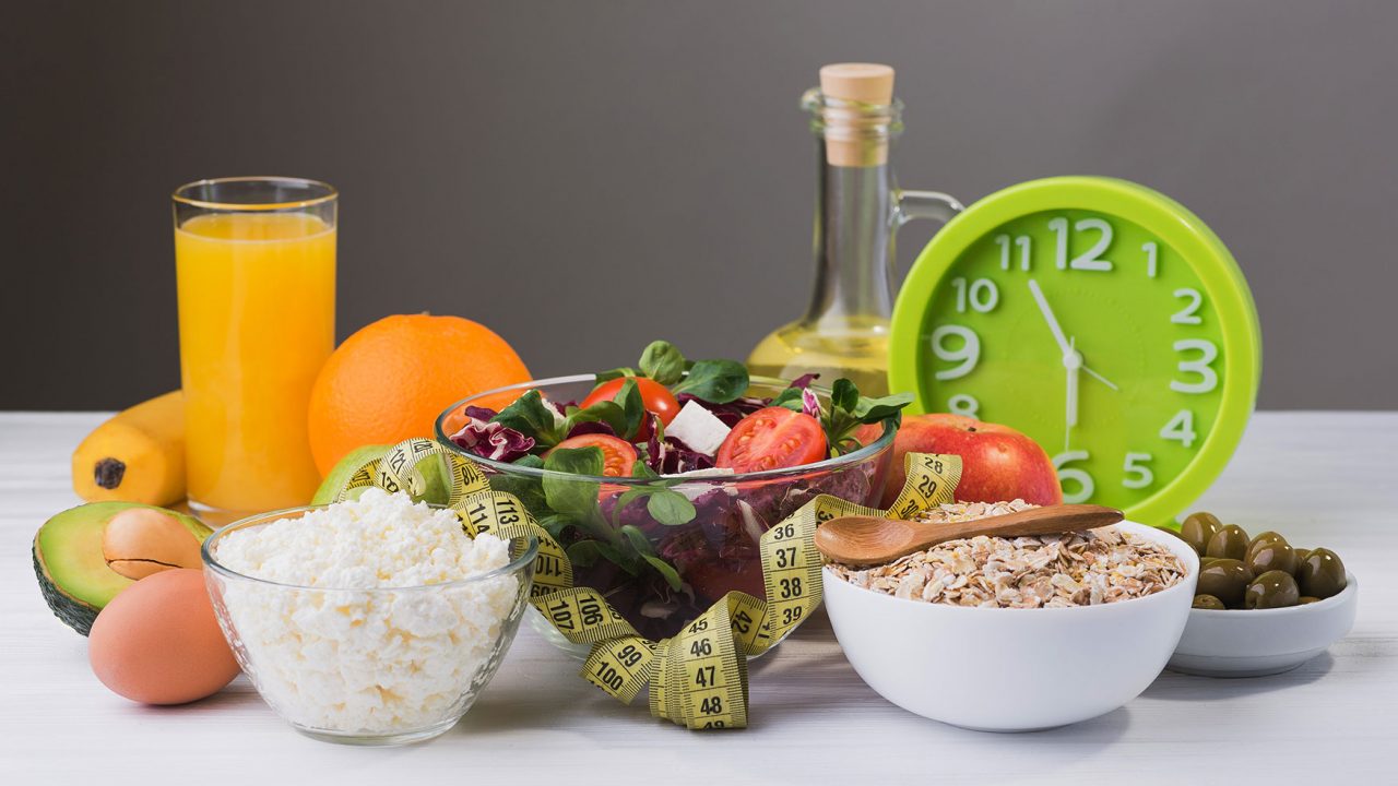 Διαλειμματική νηστεία: Πόσο αποτελεσματική είναι η δίαιτα με το ρολόι