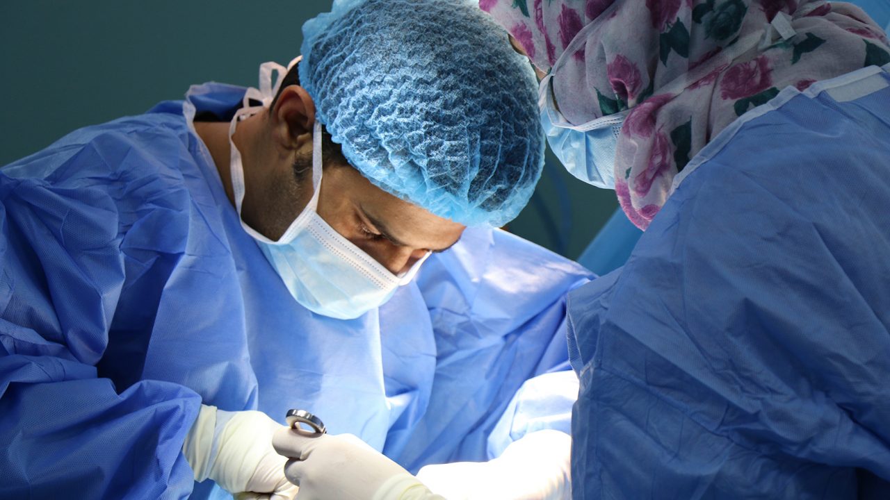 ΥΓΕΙΑ: Με επιτυχία ολοκληρώθηκε το Σεμινάριο Μικροχειρουργικής Αγγείων και Νεύρων