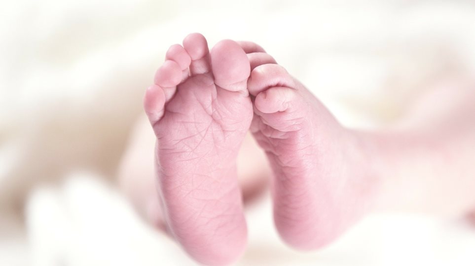 Για πρώτη φορά στον κόσμο μωράκι υποβλήθηκε σε θεραπεία με βλαστοκύτταρα για ηπατική νόσο