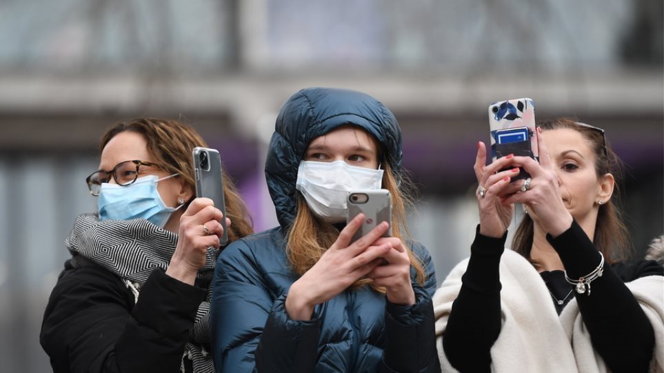 Κορωνοϊός – Βρετανία: Υποχρεωτική χρήση μάσκας στα μέσα μεταφοράς από 15 Ιουνίου