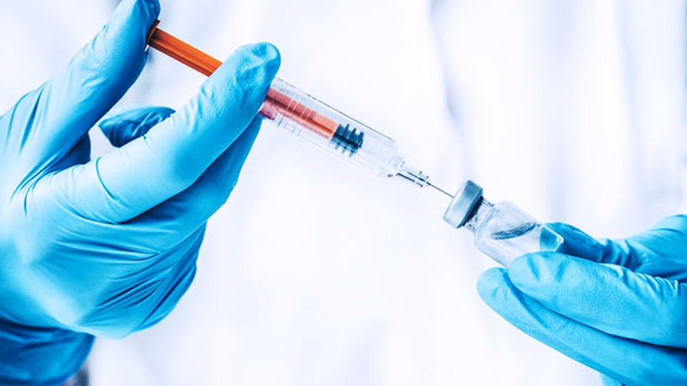 Κορωνοϊός – Εμβόλιο: Τον Σεπτέμβριο τα αποτελέσματα της Οξφόρδης και της AstraZeneca