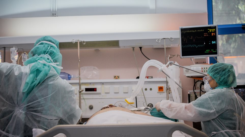 Κορωνοϊός: Κοντά στο «φράγμα» των 300 οι νοσηλευόμενοι με Covid-19 στα νοσοκομεία αναφοράς