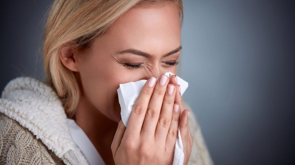 Κορωνοϊός: Τα έκτακτα μέτρα έχουν κρατήσει σε χαμηλά επίπεδα την εποχική γρίπη