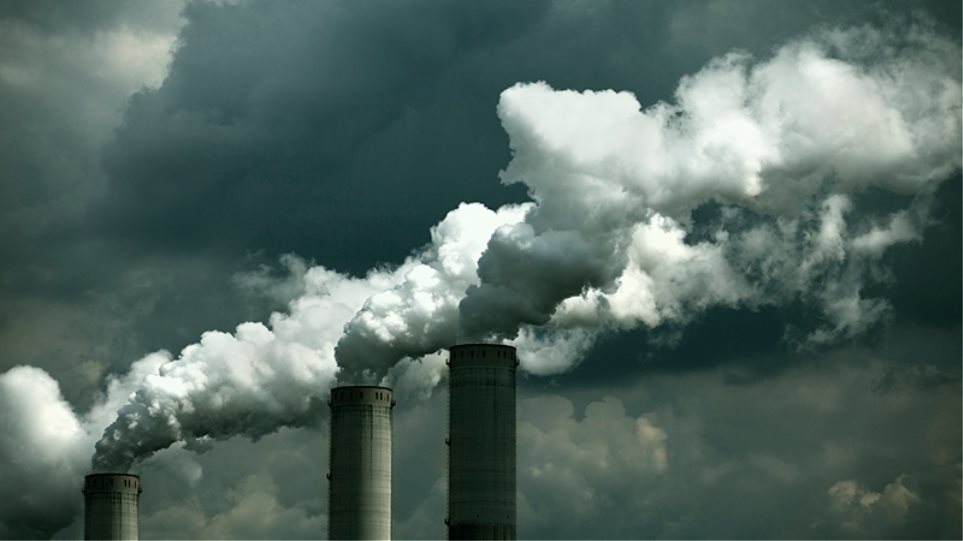 Κορωνοϊός: Πώς επηρεάζει η ατμοσφαιρική ρύπανση τους θανάτους από Covid