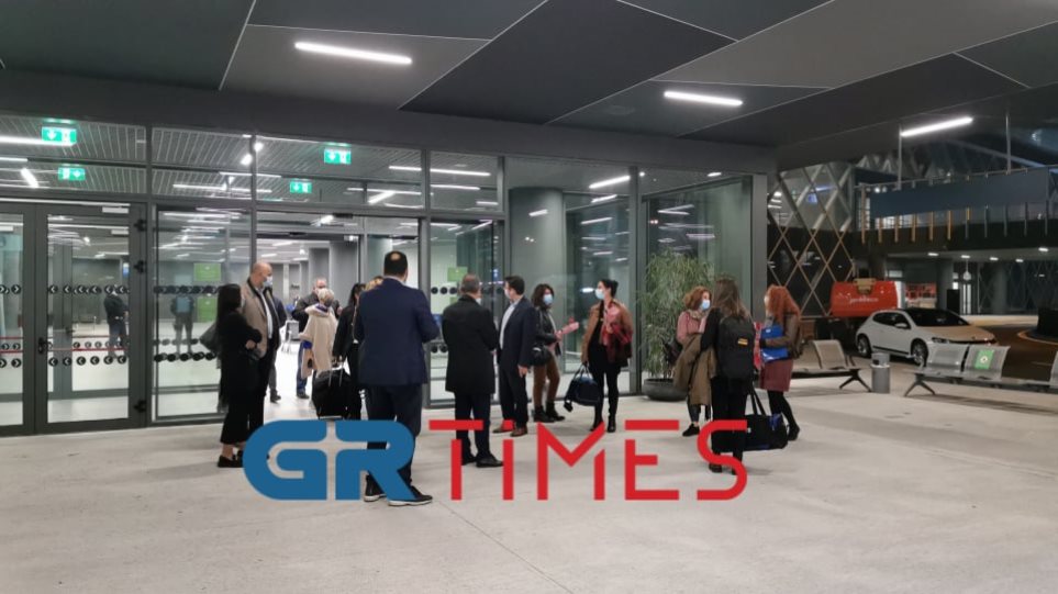 Θεσσαλονίκη: Ξεκίνησε σταδιακά η επιστροφή στην Κρήτη των δέκα νοσηλευτριών