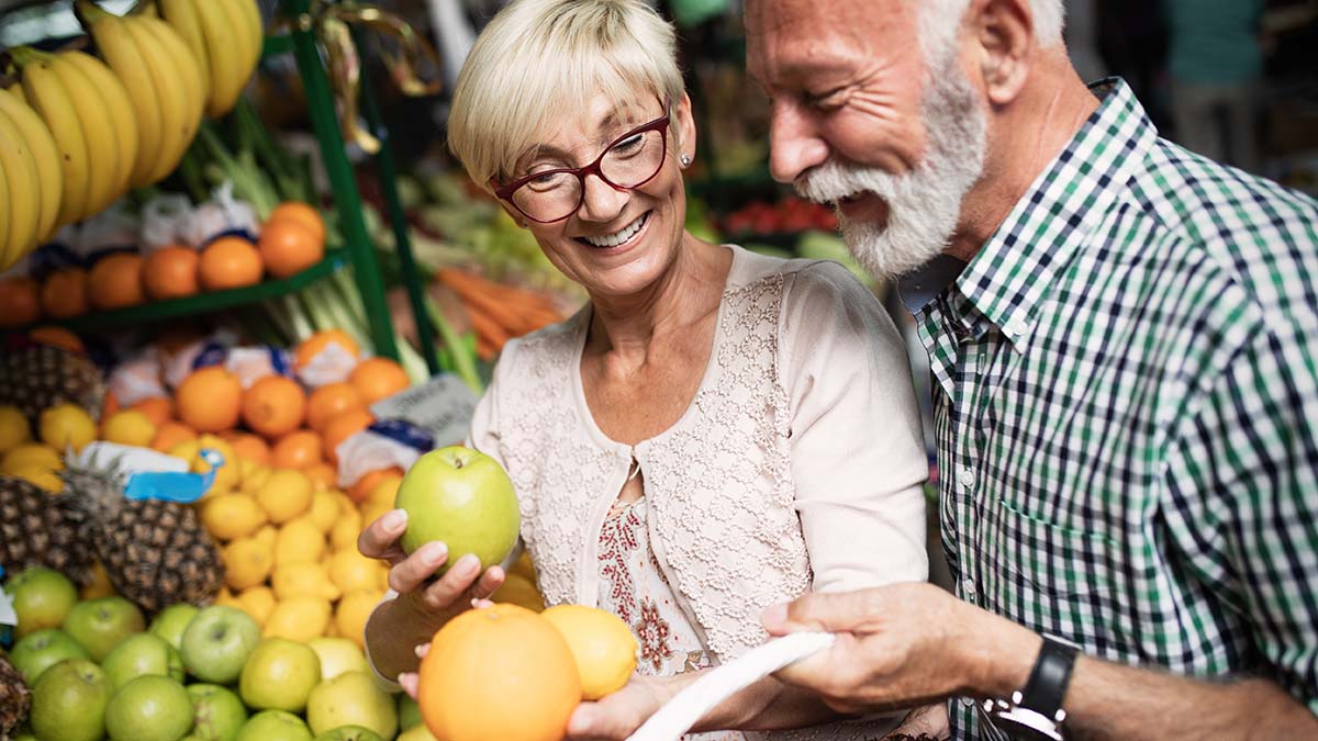 Τα φρούτα που κρατούν γερό το μυαλό και προστατεύουν από τη γήρανση