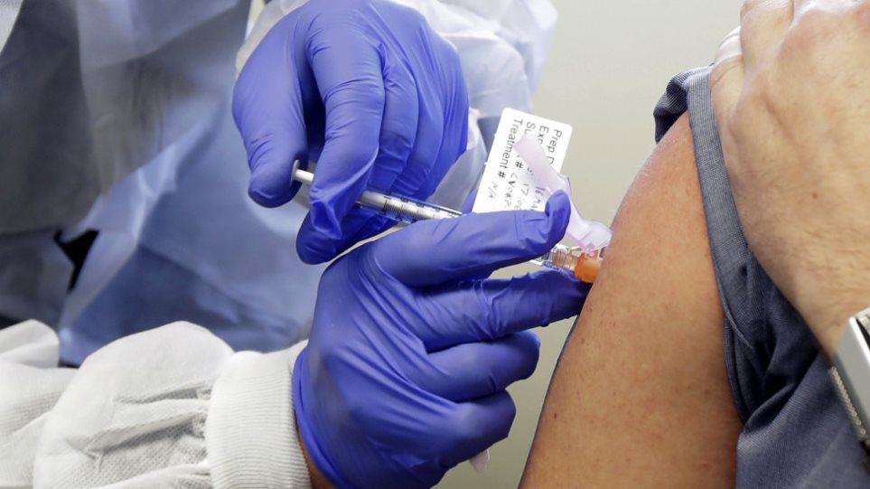 ΗΠΑ: Δύο νοσοκόμες κατηγορούνται ότι έβγαλαν σχεδόν 1,5 εκατ. δολάρια πουλώντας πλαστά πιστοποιητικά εμβολιασμού