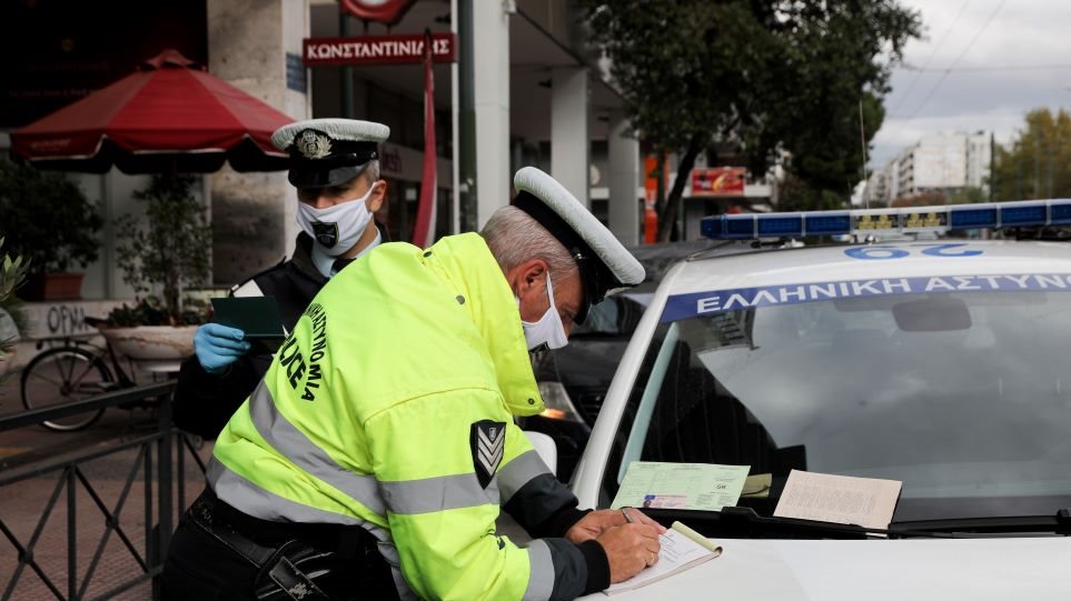 Μέτρα για τον κορωνοϊό: Πρόστιμα 433.900 ευρώ και δεκάδες συλλήψεις χθες