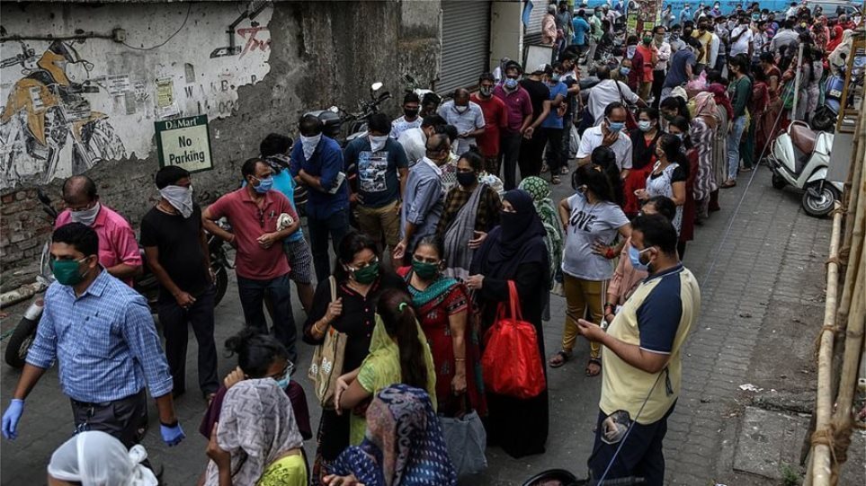Κορωνοϊός – Ινδία: 13.596 νέα κρούσματα και 166 θάνατοι σε 24 ώρες