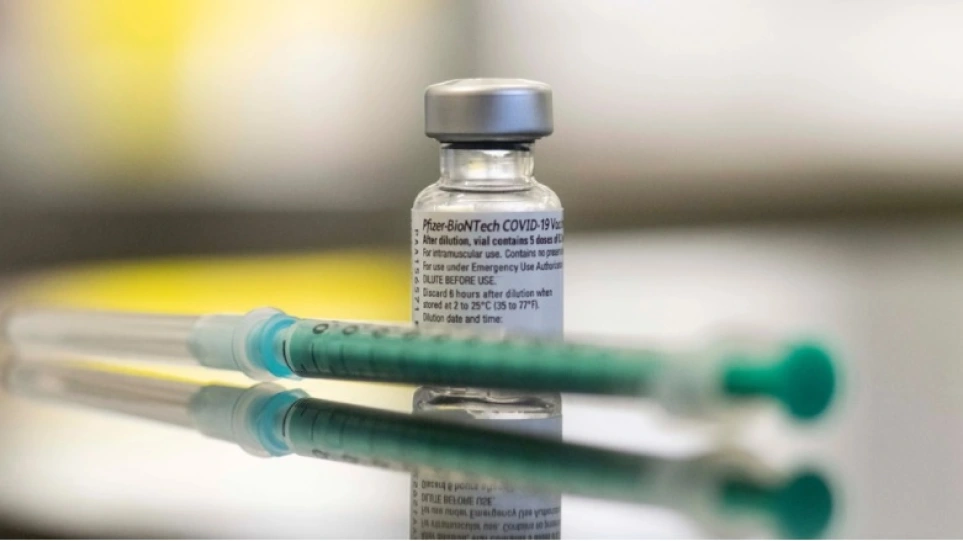 ΕΚΠΑ: Αντισώματα για τουλάχιστον 6 μήνες μετά τον πλήρη εμβολιασμό με το εμβόλιο της Pfizer