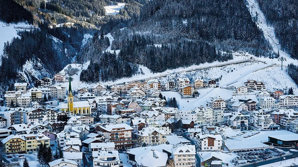 Κορωνοϊός – Αυστρία: «Ανοιχτός» ο χειμερινός τουρισμός με μάσκες, πιστοποιητικά και αρνητικά τεστ