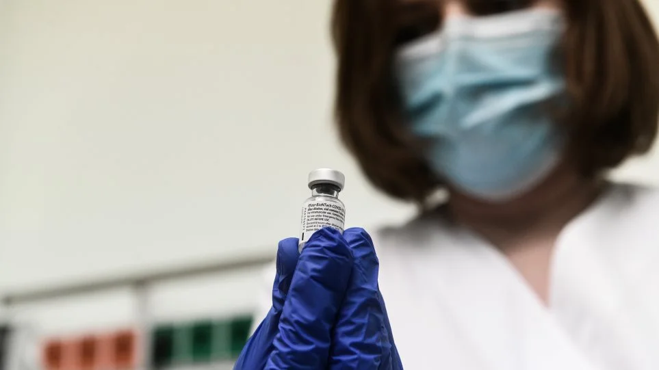Κορωνοϊός: Ασφαλή και αποτελεσματικά τα εμβόλια Covid-19 στους περισσότερους ασθενείς με καρκίνο των πνευμόνων