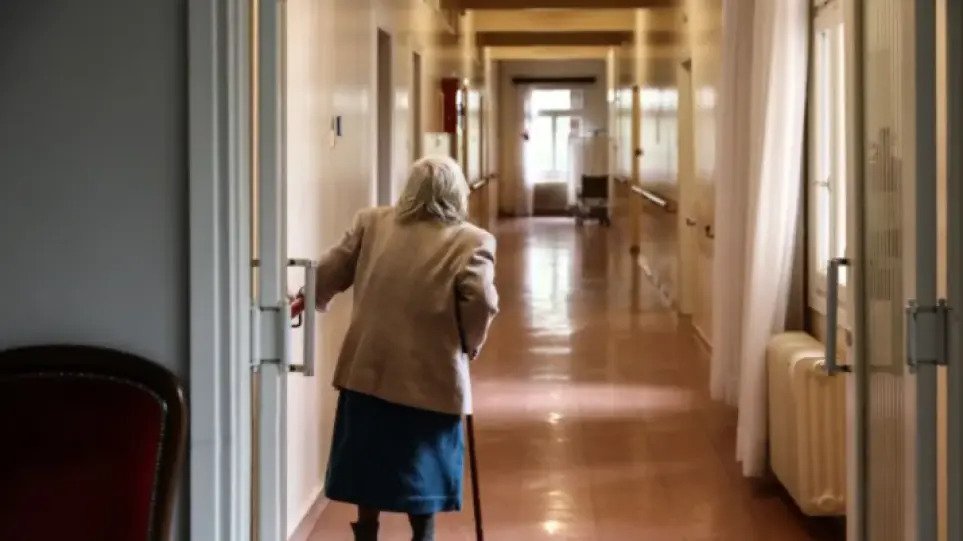 Συναγερμός στις υγειονομικές αρχές στην Πάτρα για 23 κρούσματα σε γηροκομείο