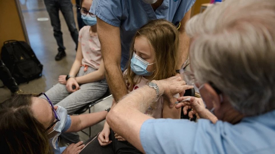 Άρχισε στον Καναδά ο εμβολιασμός κατά του κορωνοϊού των παιδιών 5-11 ετών