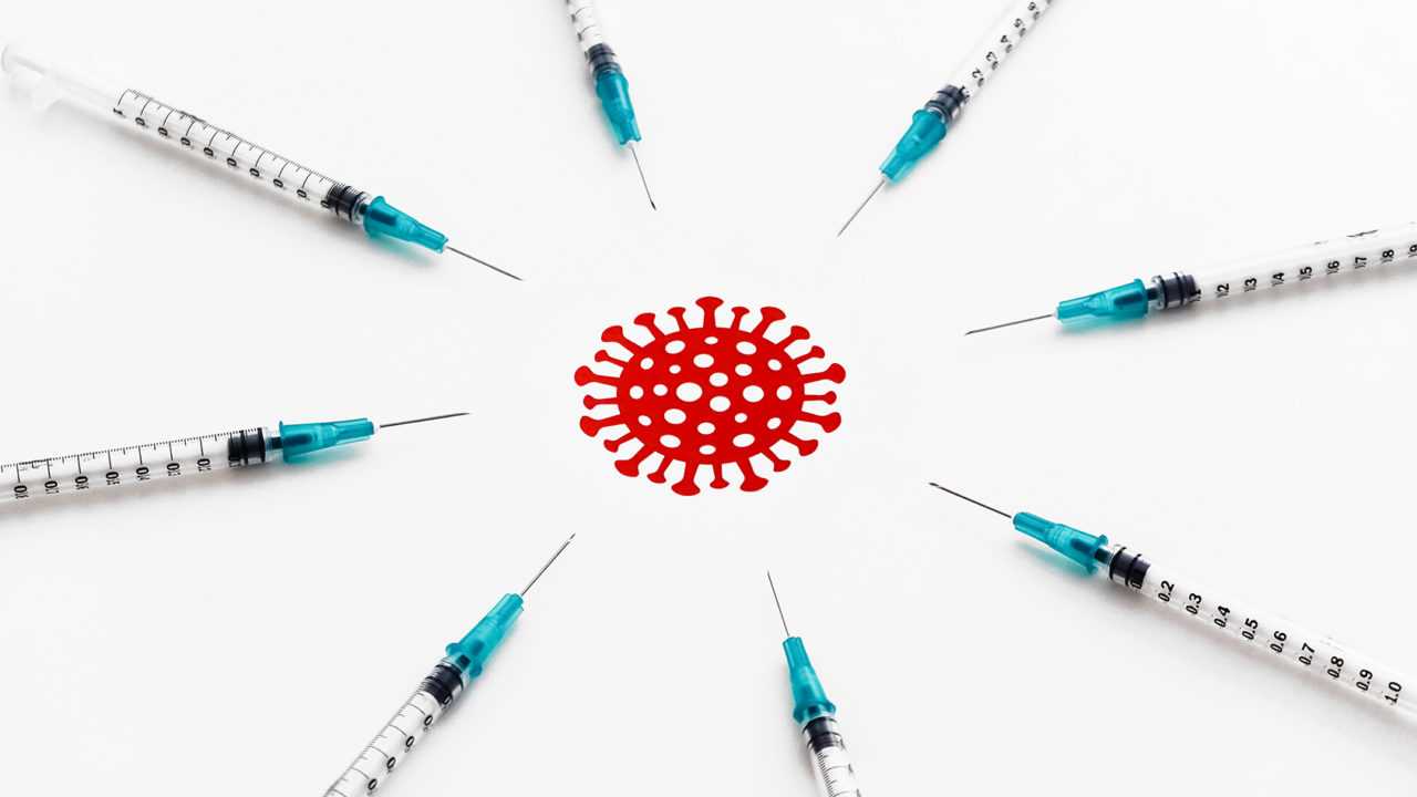 Κορωνοϊός – Μετάλλαξη Omicron: «Φταίει» η χαμηλή εμβολιαστική κάλυψη; Η επιστήμη απαντά