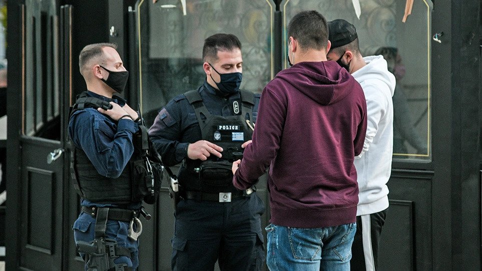 Πρόστιμα €300 για μη χρήση μάσκας επέβαλε η αστυνομία σε 502 περιπτώσεις, την πρώτη ημέρα εφαρμογής των νέων μέτρων