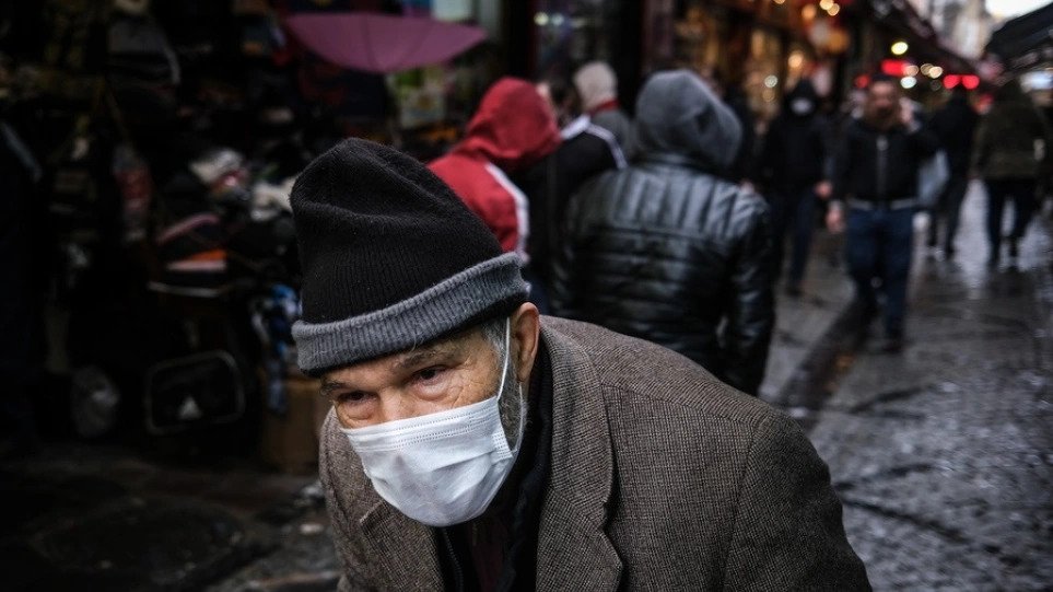 Κορωνοϊός – Τουρκία: Άρση της υποχρεωτικής χρήσης μάσκας σε εσωτερικούς χώρους