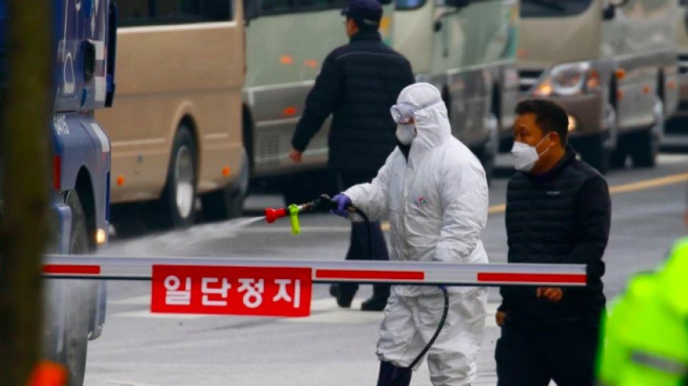 Η Βόρεια Κορέα αντιμετωπίζει προβλήματα για τη μεταφορά και τη φύλαξη εμβολίων κατά του κορωνοϊού