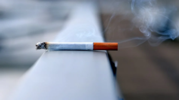 Κάπνισμα: Υποχωρεί σε παγκόσμιο επίπεδο, αλλά το αρχίζουν όλο και περισσότερα παιδιά