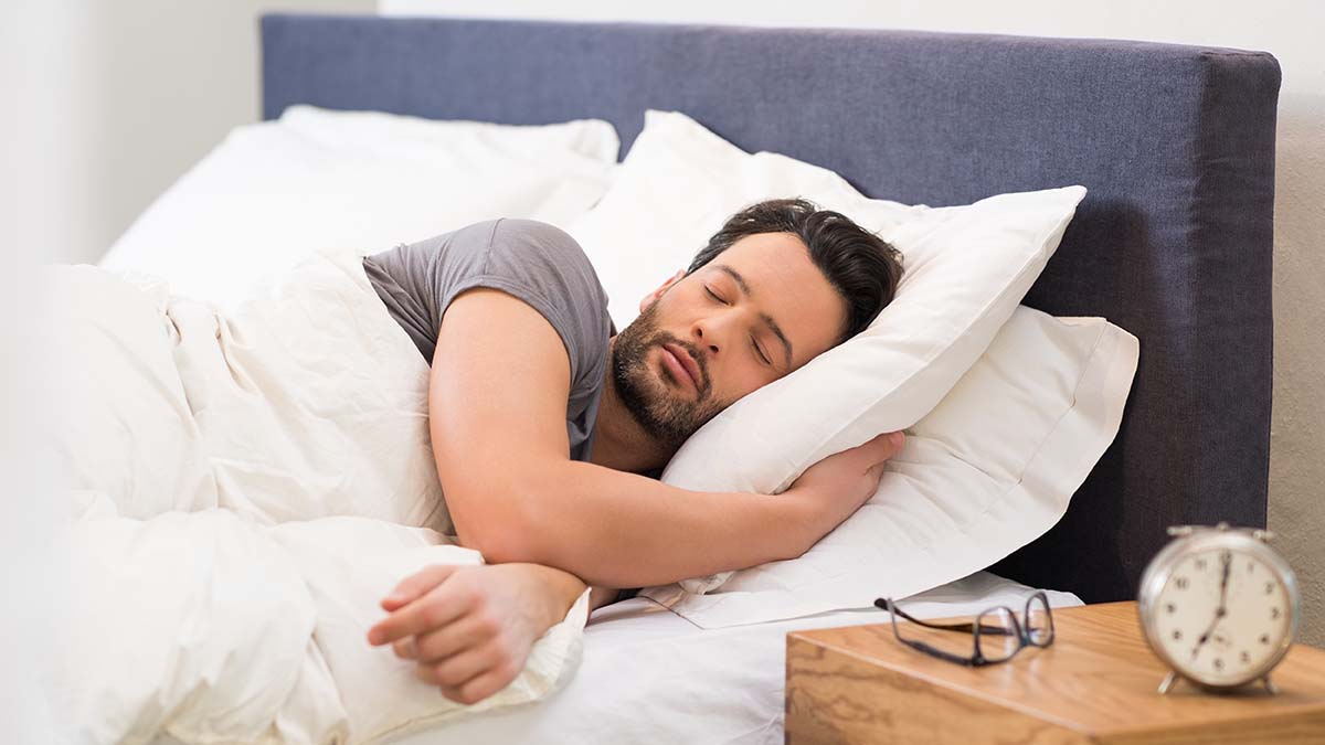 Έντερο: Ποια στάση ύπνου είναι καλύτερη για το πεπτικό σύστημα