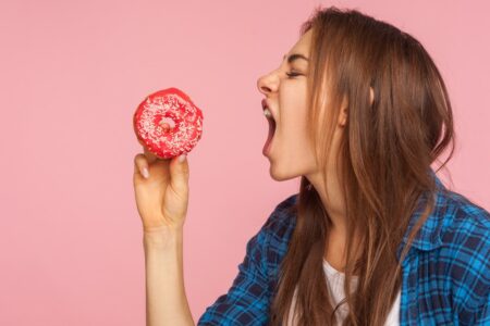Πέντε έξυπνοι τρόποι να τρώμε λιγότερη ζάχαρη