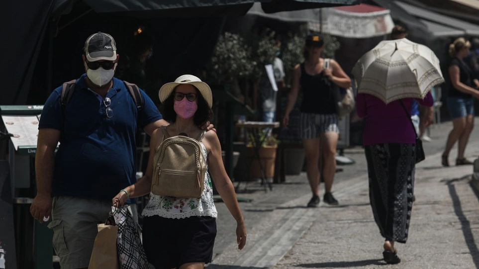 Κορωνοϊός – Ιατρικός Σύλλογος Αθηνών: Ισχυρή σύσταση για χρήση μάσκας σε χώρους με συνωστισμό
