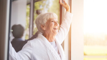 Έξι πράγματα που μπορείτε να κάνετε κάθε πρωί για υγιή γήρανση