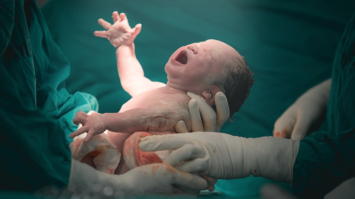 Υποβοηθούμενη αναπαραγωγή: Έφτασαν τις 10.000 οι γεννήσεις στην χώρα μας τη διετία 2018 -2019