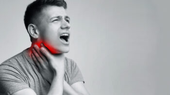 Χάνετε τη φωνή σας; Πώς θα σας φανεί χρήσιμο το ασφαλιστήριο