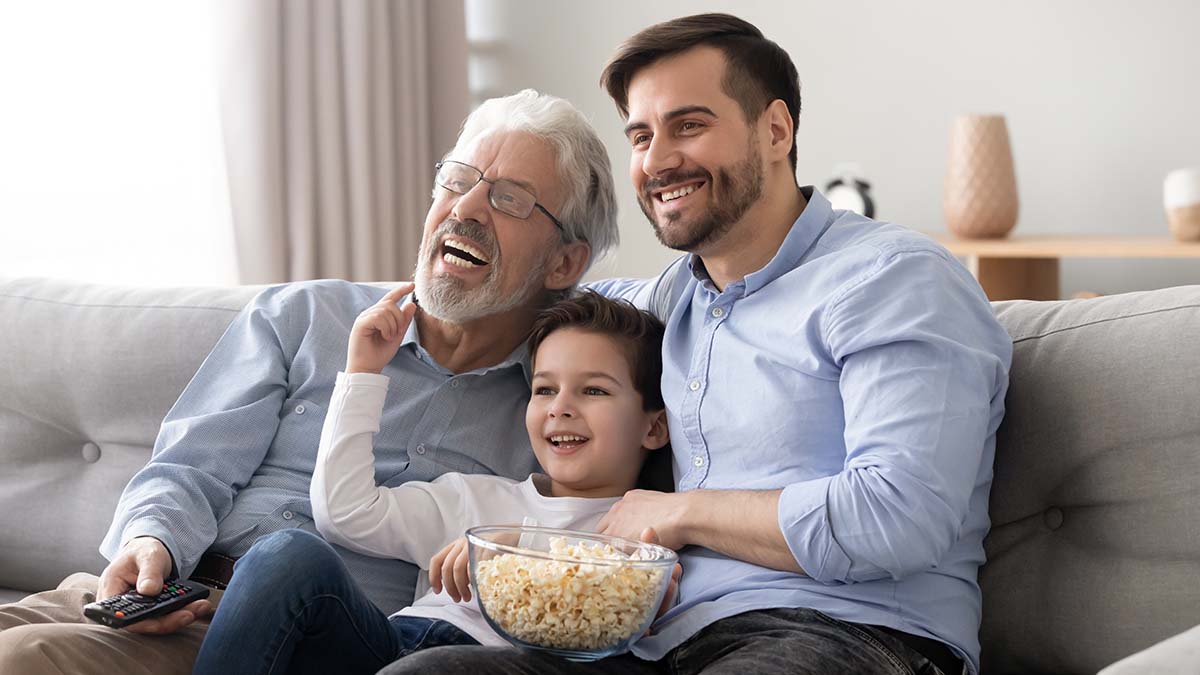 Εθισμοί: Επιρρεπή τα παιδιά που βλέπουν πολλή τηλεόραση – Πόσες ώρες τηλεθέασης αυξάνουν τον κίνδυνο - ΥΓΕΙΑ