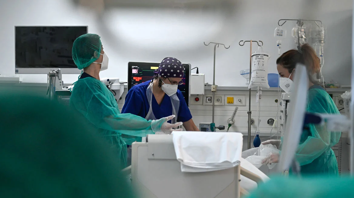 Υπουργείο Υγείας: «Ξεκλειδώνουν» τα απογευματινά χειρουργεία στο ΕΣΥ – Πόσο θα κοστίζουν