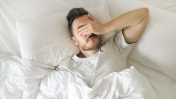 Διαταραχές ύπνου: Φρένο σε αυτά τα χάπια για την αϋπνία συστήνουν οι ειδικοί