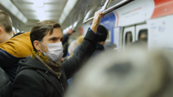 Γαλλία: Έκκληση του υπουργού Υγείας στους πολίτες – «Φορέστε μάσκα στα ΜΜΜ»